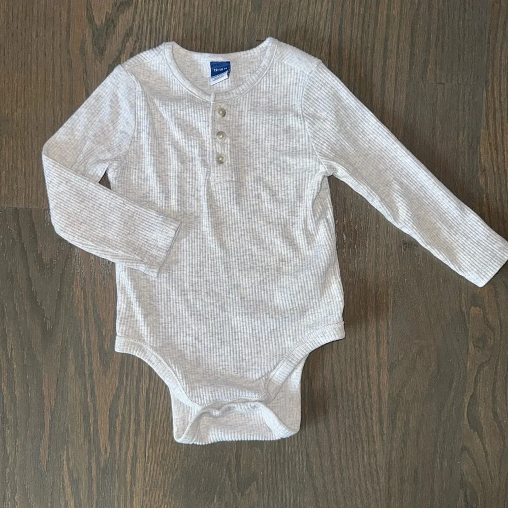 Old Navy Ribbed Henley Long Sleeve Bodysuit Heather Gray 12-18M Unisex